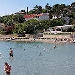 Apartamento By The Sea Rab - 20222