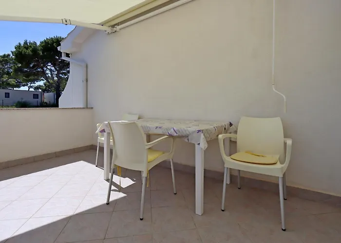Apartamento By The Sea Rab - 20222