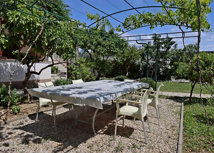Apartamento By The Sea Rab - 20222