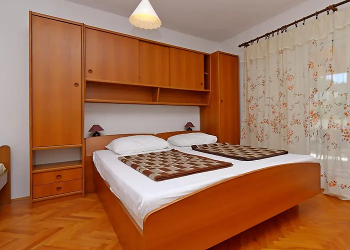Appartement By The Sea Rab - 20222 Banjol